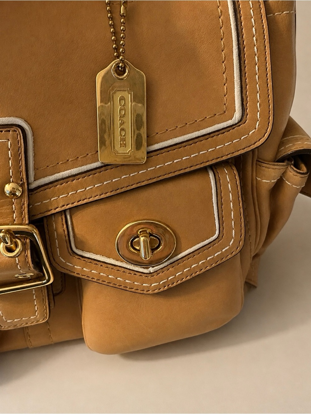 Coach Tan Leather Shoulder Bag with Front Pockets - Picture 5 of 6